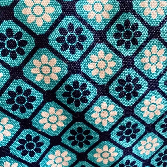 NWOT Old Navy Geometric Print 2 way clutch purse. - Picture 7 of 8